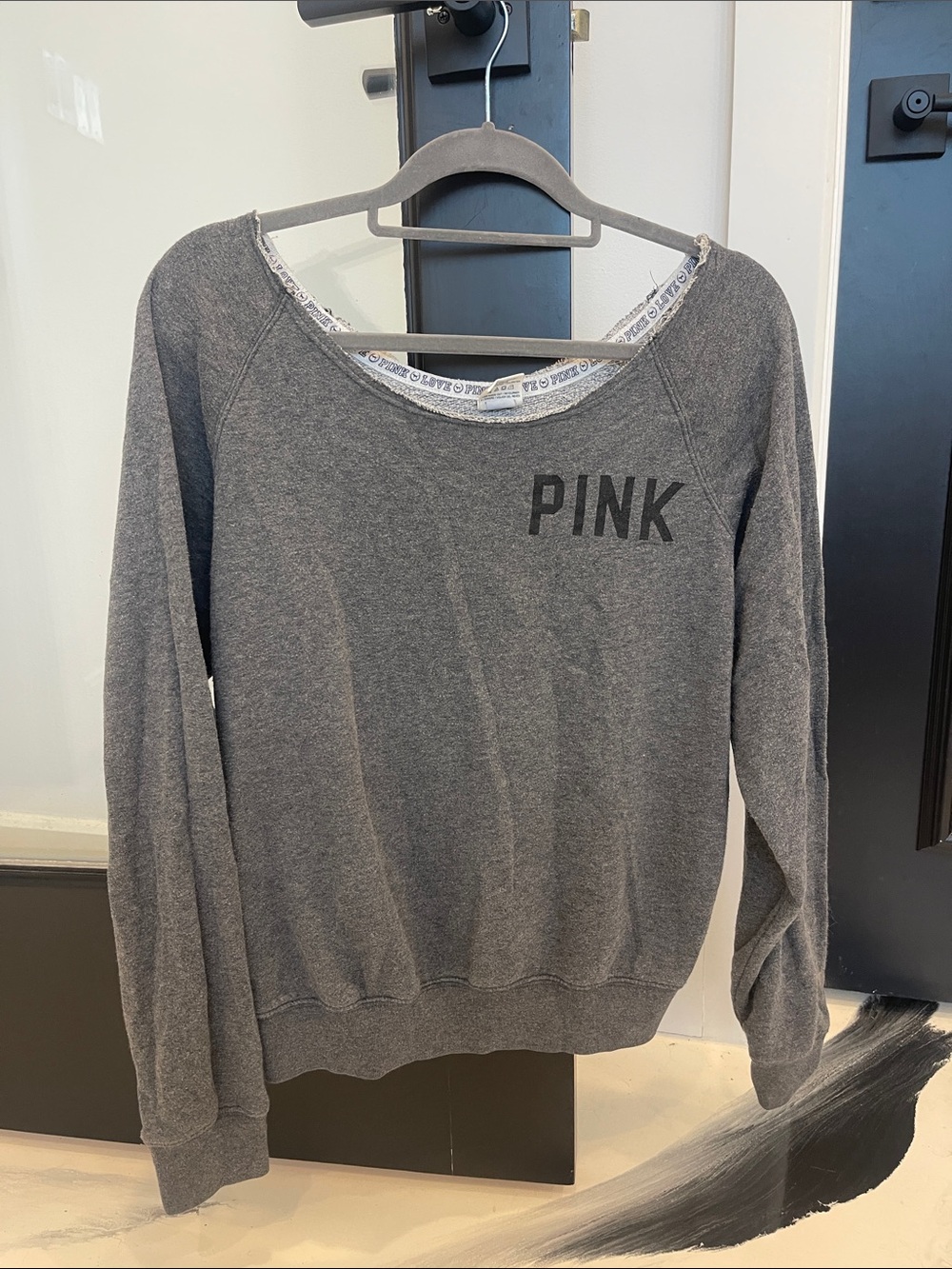 PINK Victoria's Secret Heather Gray Crewneck Sweatshirt